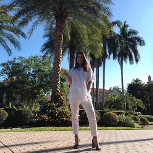 Meet your Posher, Julia